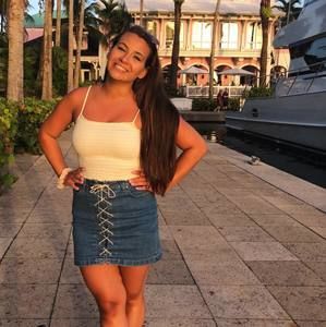 Meet your Posher, Hailley